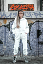 Încarcă imaginea în vizualizatorul Galerie, Trening dama alb cu bluza cropped cu bentita - Hera Fashion Ro
